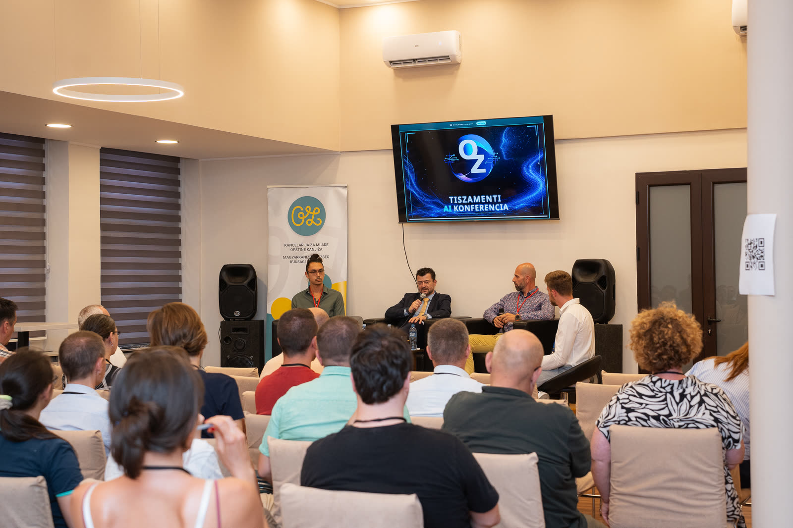 The panel at the Tiszamenti AI Konferencia